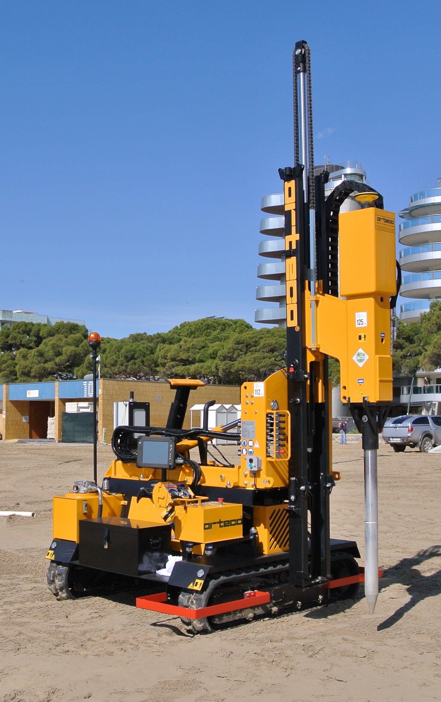 Orteco Hydraulic Pile Drivers For Safety Barriers Solar Plants Fences And Vineyards 